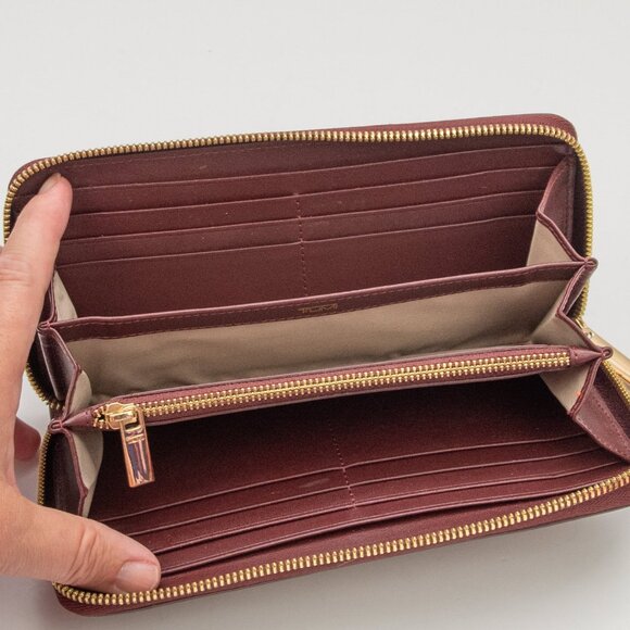 Tumi Sinclair Travel Tote Canvas Coated With Continental Wallet Work Burgundy - Picture 14 of 15